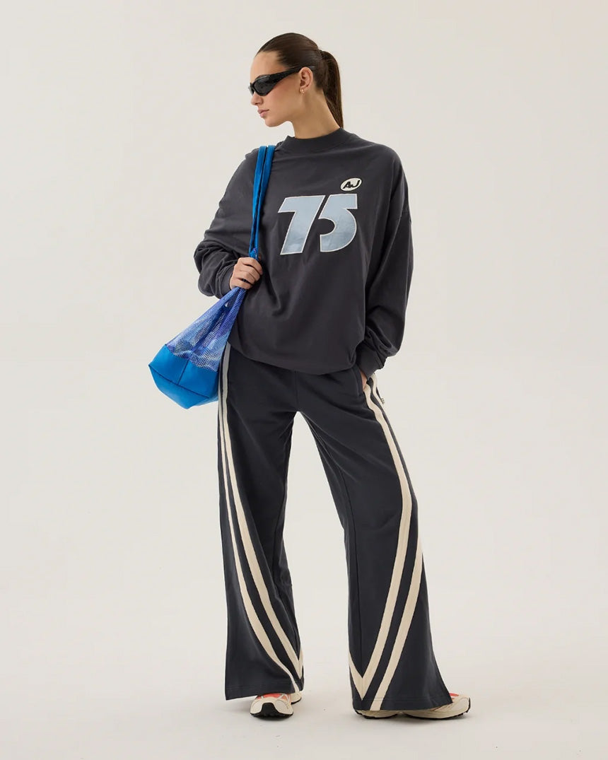 Races Trackpant Washed Black