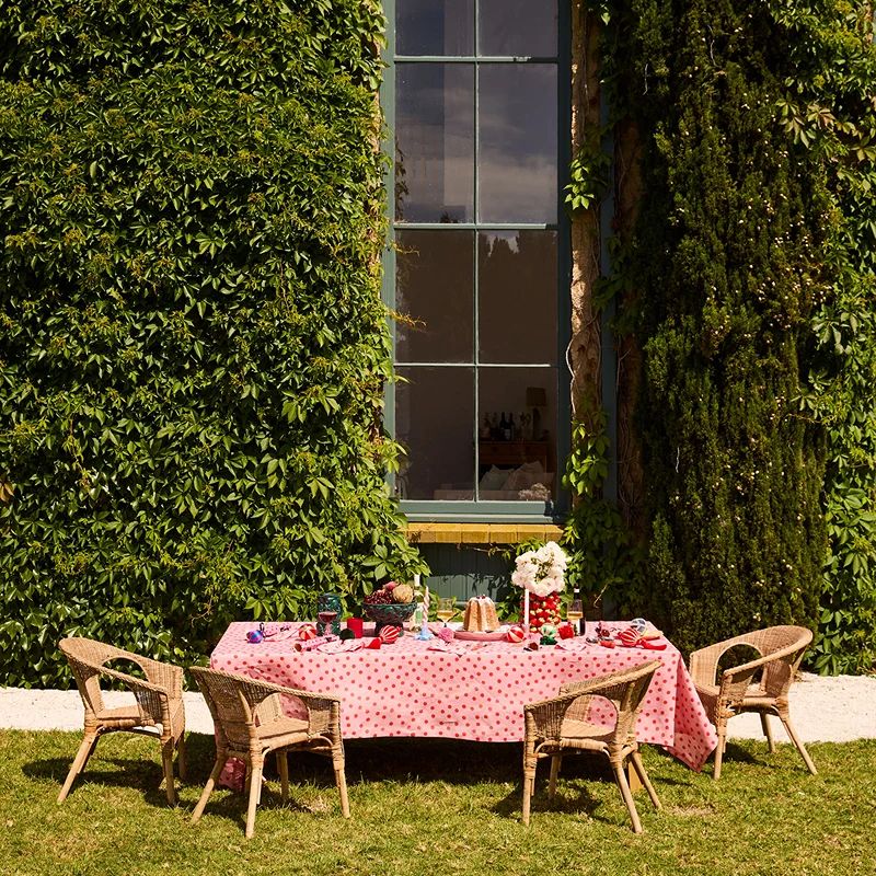 Polkadot Pink Tablecloth Large 180x350 cm