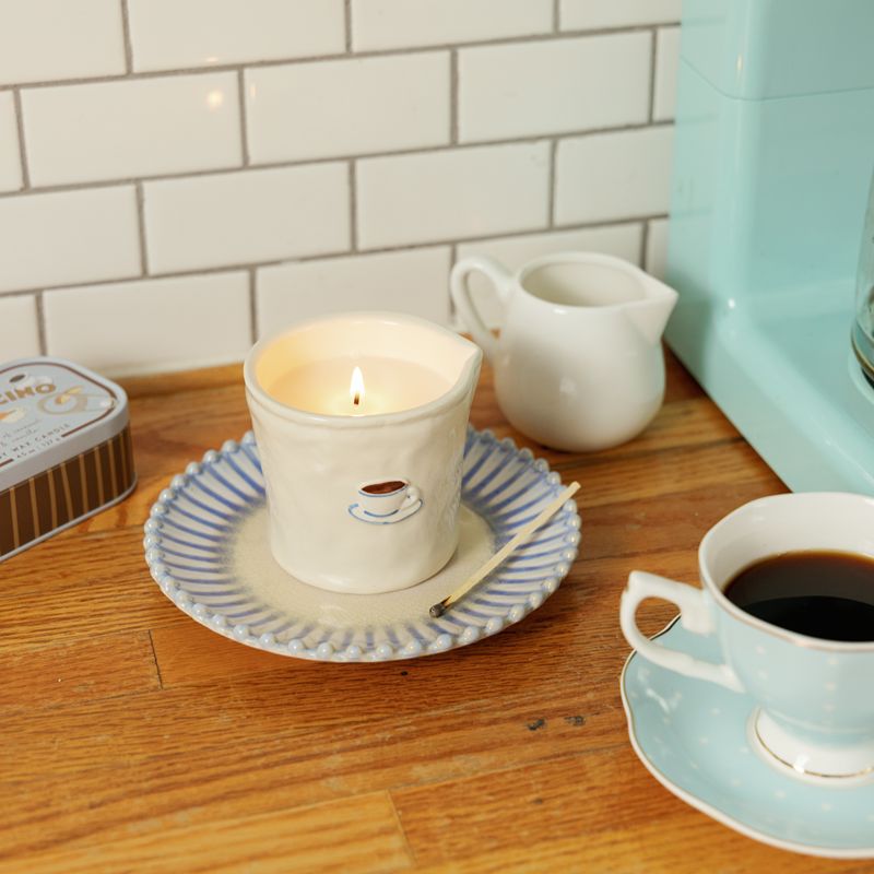 Bistro Cappuccino Embossed Candle