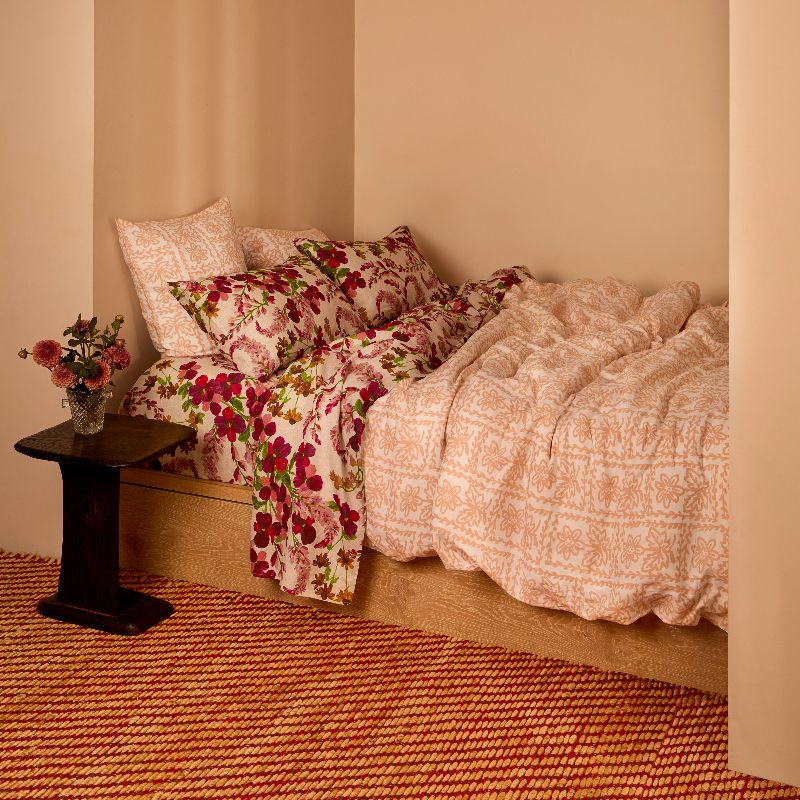 Daisy Buff Flat Sheet