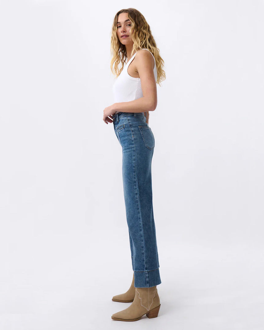 Charlie Jean Dakota Wash