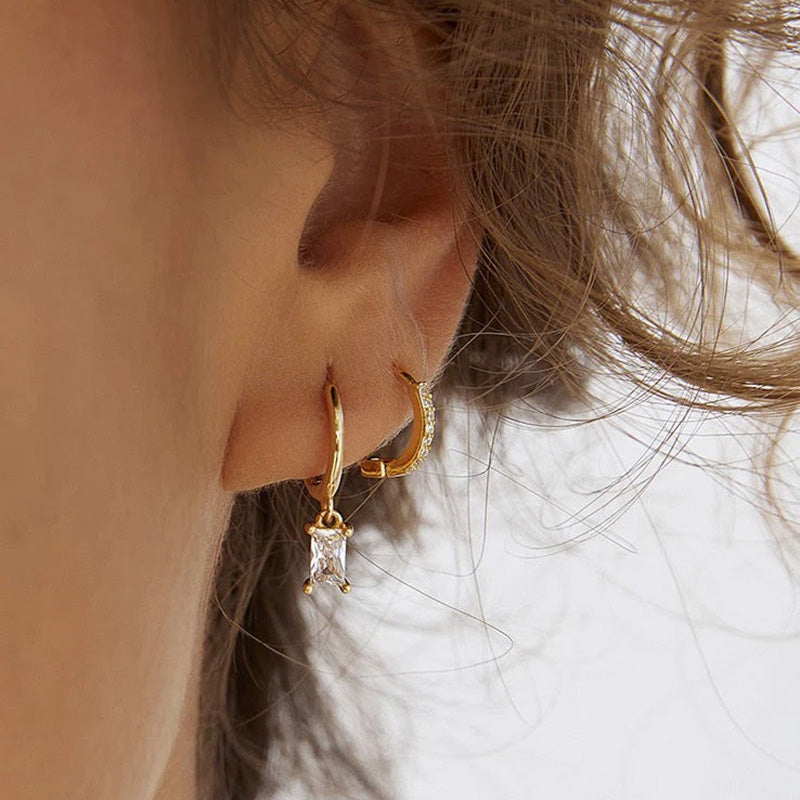 JR Tabitha Gold Huggie Earrings Midi