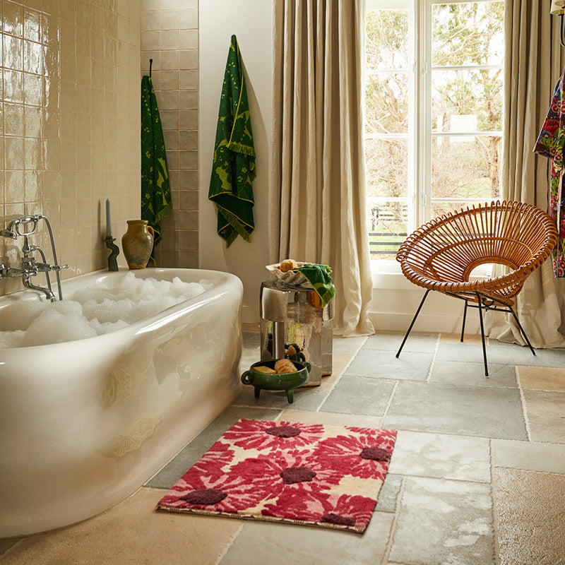 Isabella Bath Mat Crimson