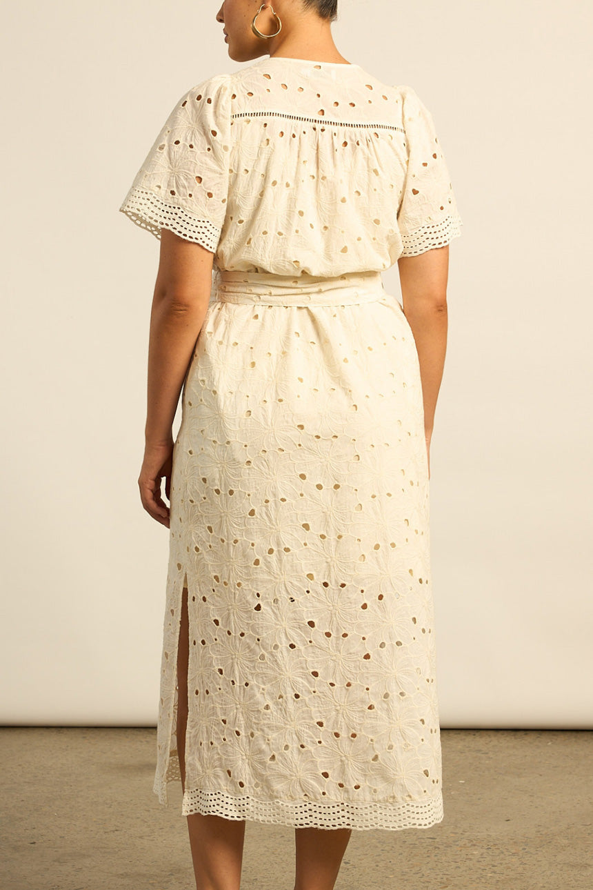 Voyage Dress Cream