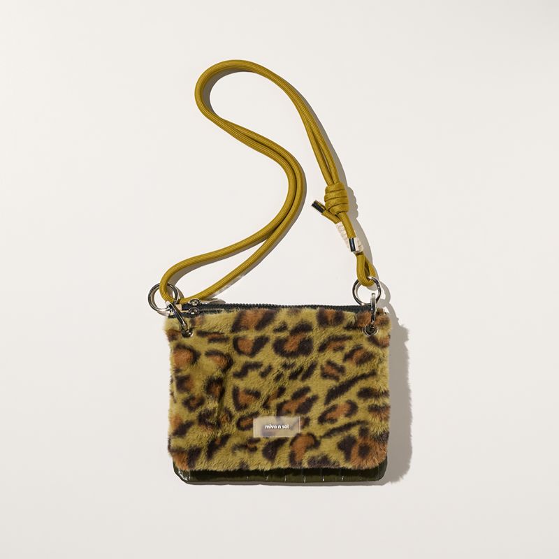 Square 3 Pouch Bag Green Leopard