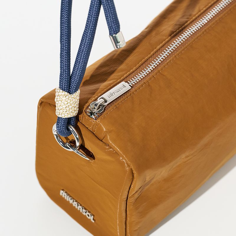 Brick Bag Camel