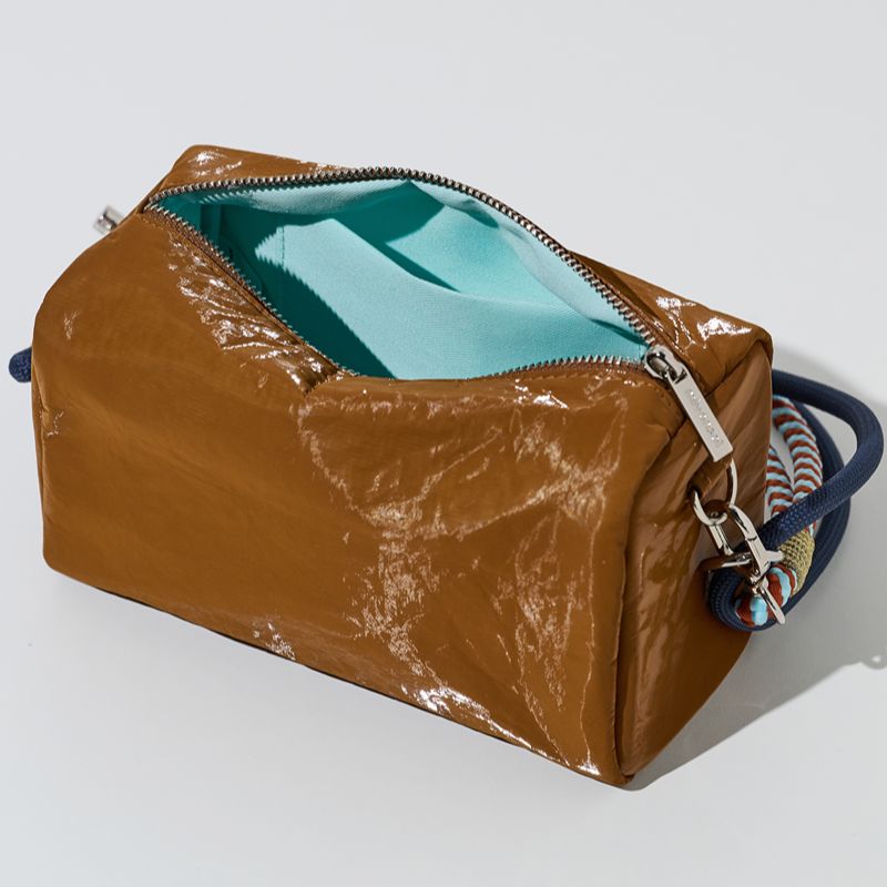 Brick Bag Camel