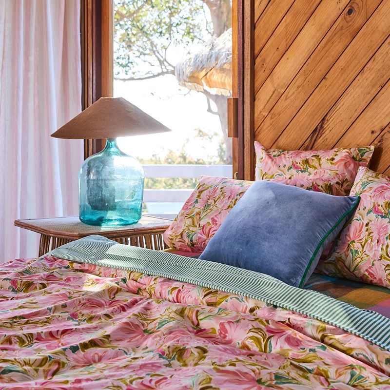 Cloud Break Velvet Cushion