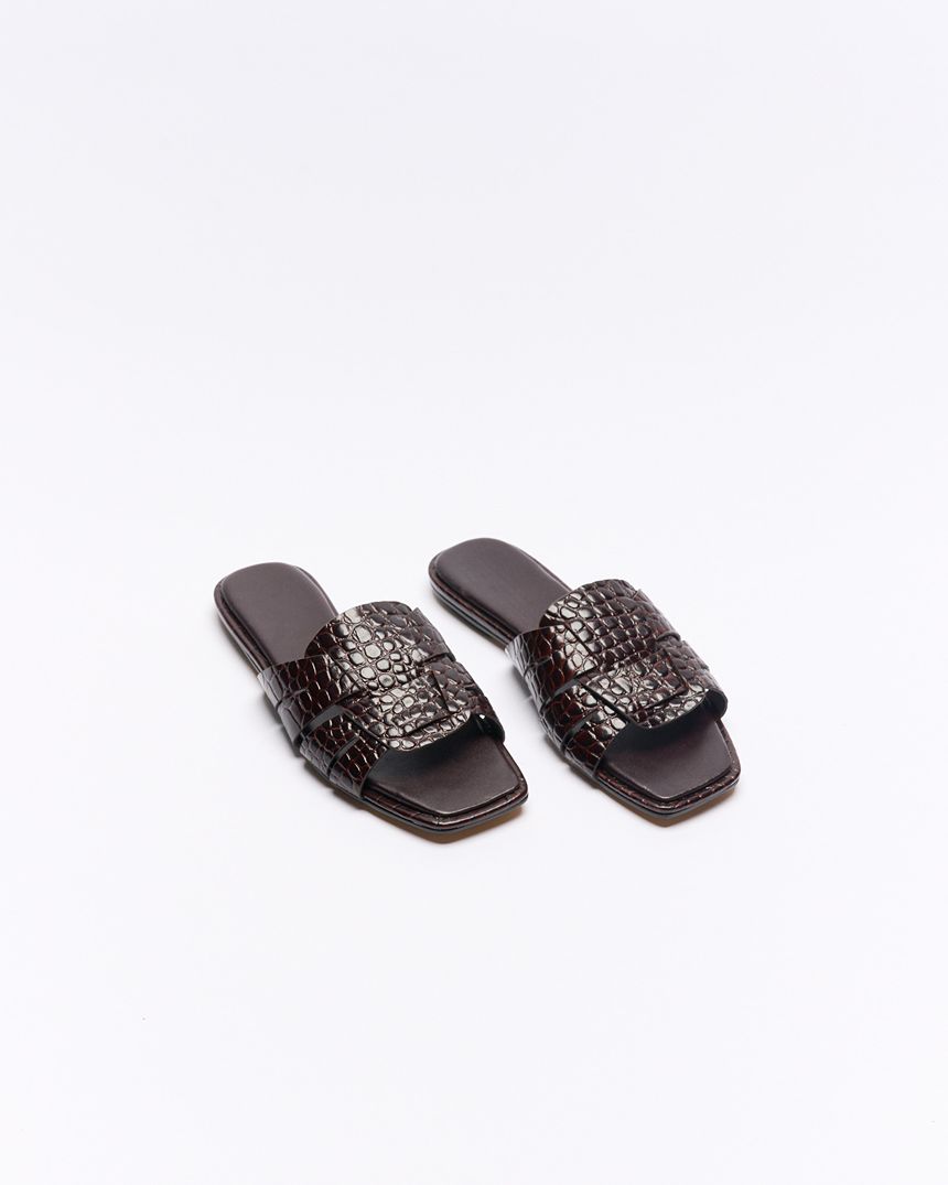 Agnes Leather Slide Chocolate Croc