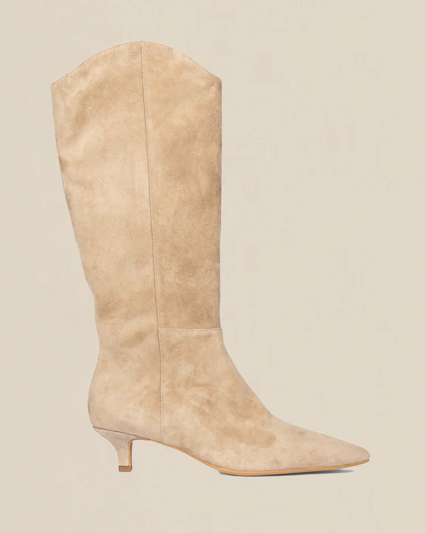 Master Boot Truffle Suede