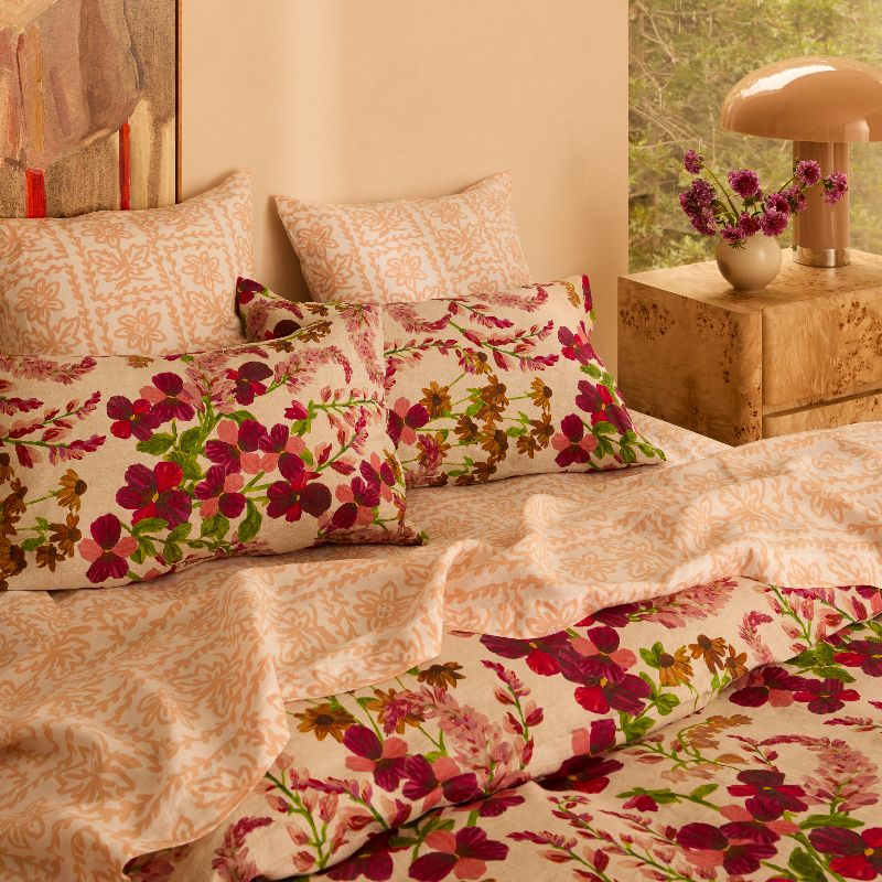 Daisy Buff Fitted Sheet