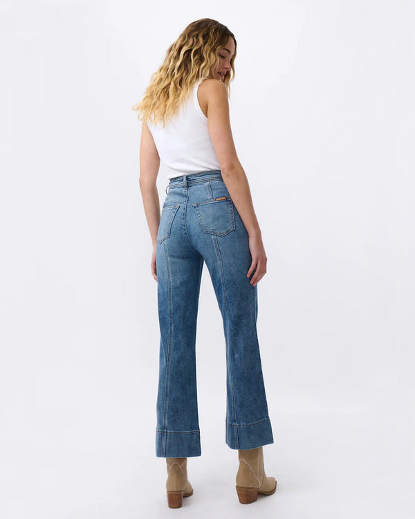 Charlie Jean Dakota Wash