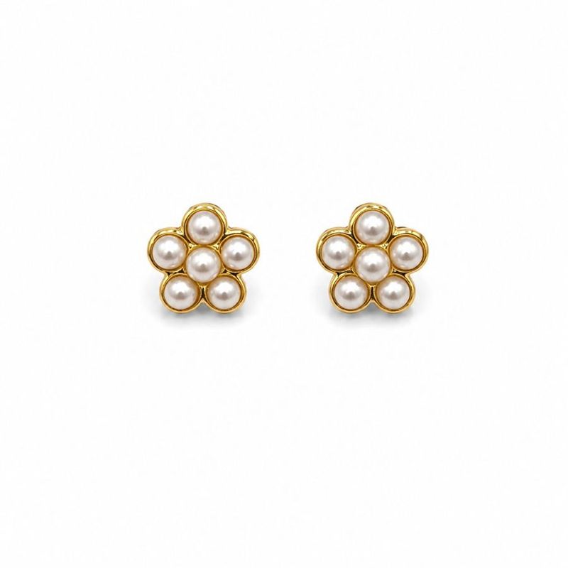Pearl Flower Stud Earrings