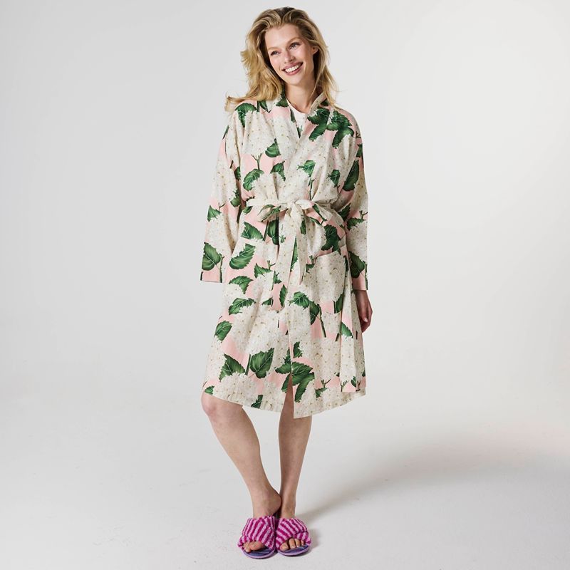 Hydrangea Pink Linen Robe