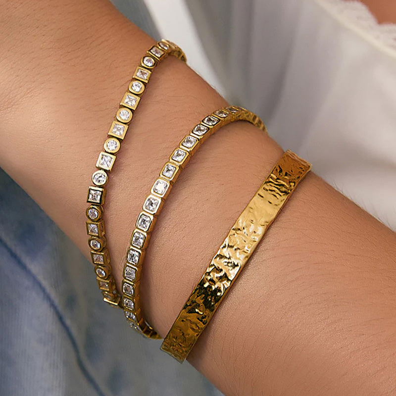 Quinn Gold Bracelet Stone