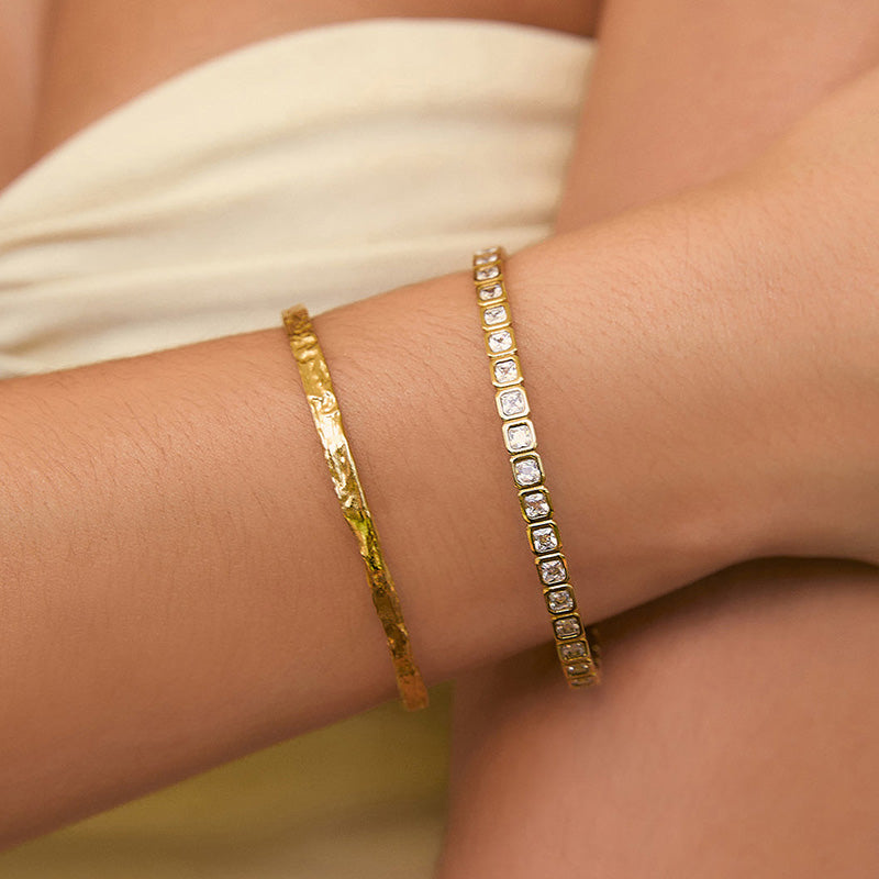 Quinn Gold Bracelet Stone