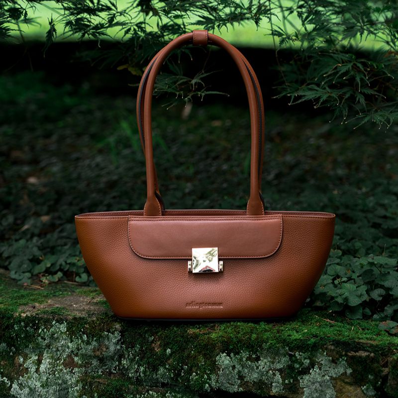 Nova Shoulder Bag Tan Pebble