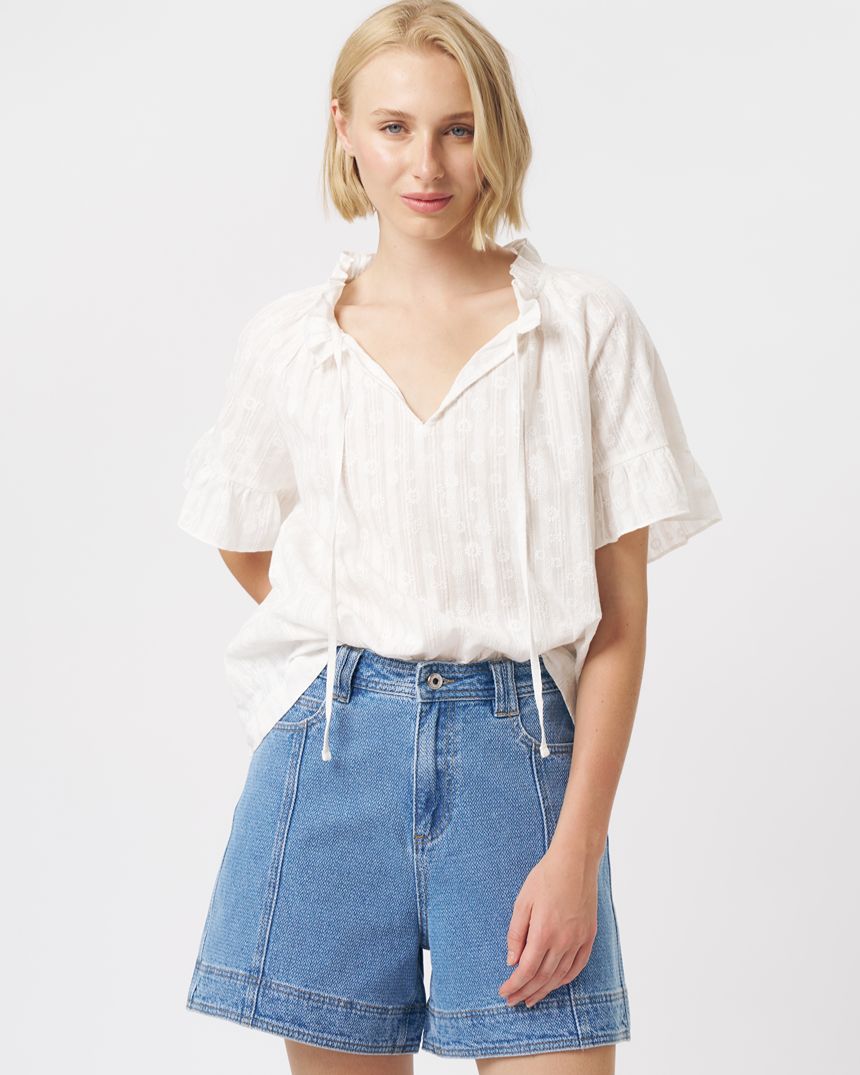 Patricia Shirt White with White Flower