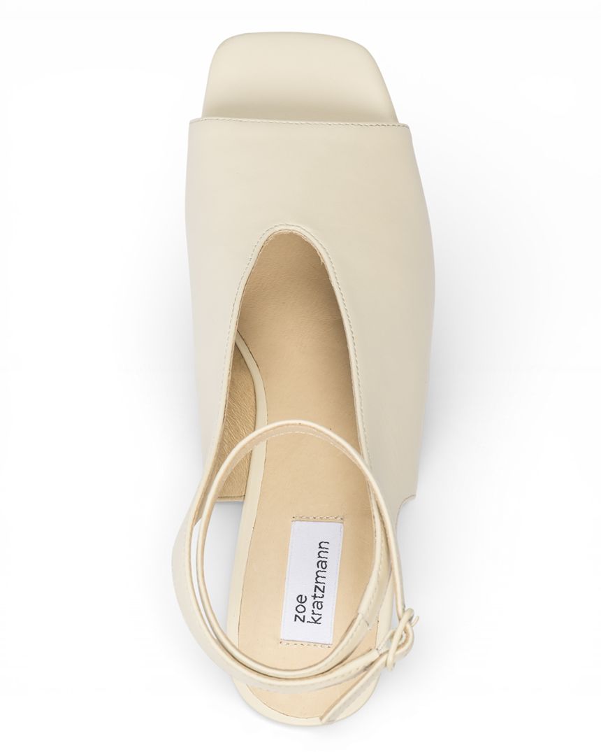 Gala Wedge Parchment