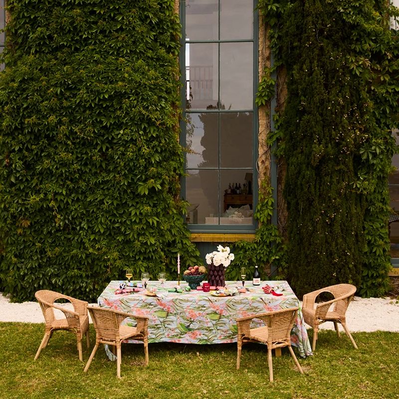 Bush Waltz Tablecloth Large 180x350 cm