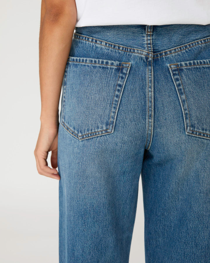Carson Barrel Jean Blue