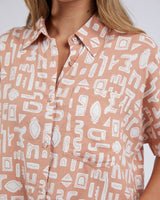 Find Etched Geo Shirt Clay - Foxwood at Bungalow Trading Co.