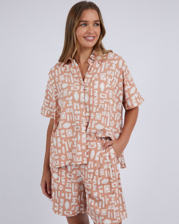 Find Etched Geo Shirt Clay - Foxwood at Bungalow Trading Co.