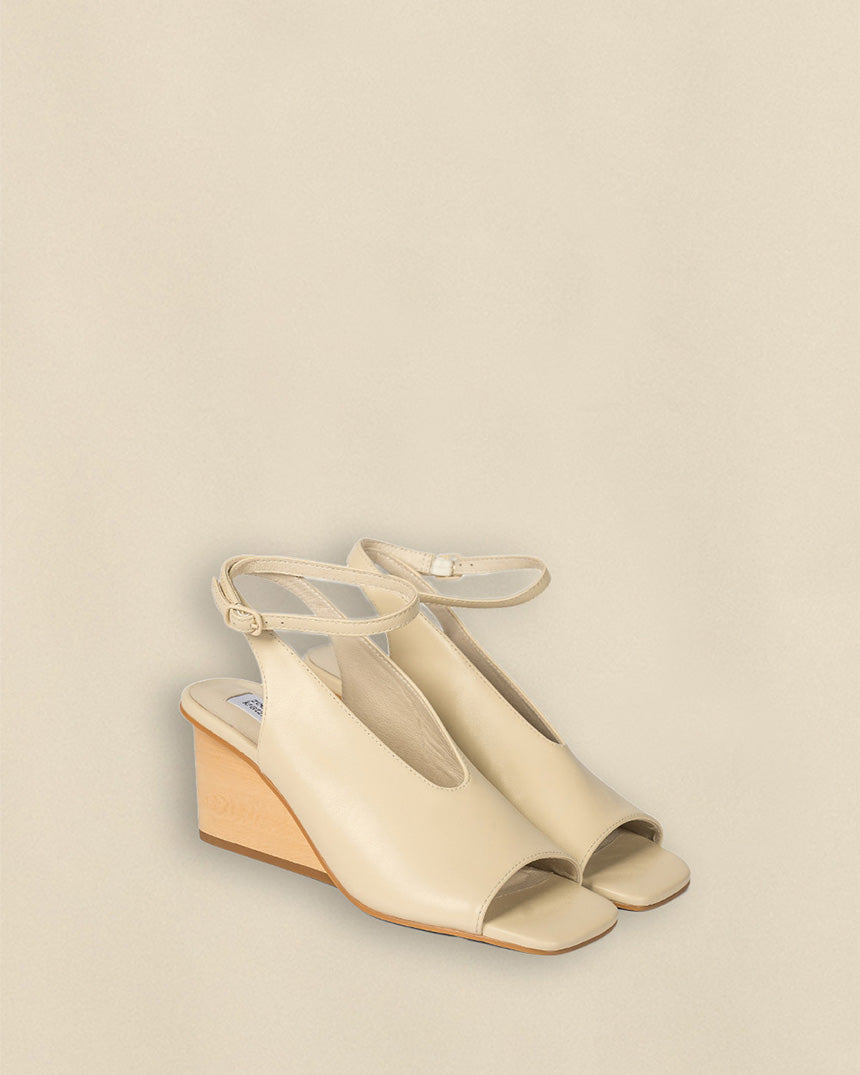 Gala Heel Cashew