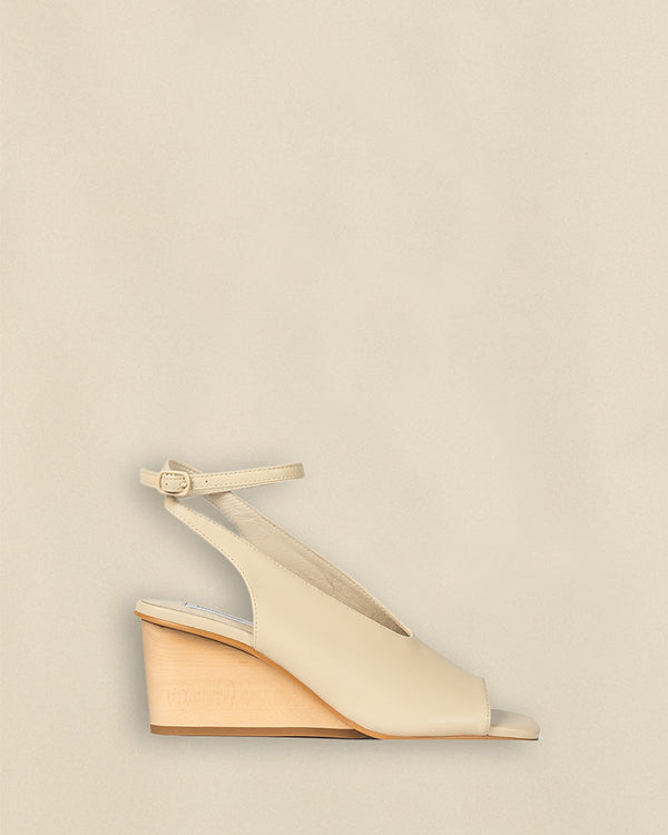 Gala Heel Cashew