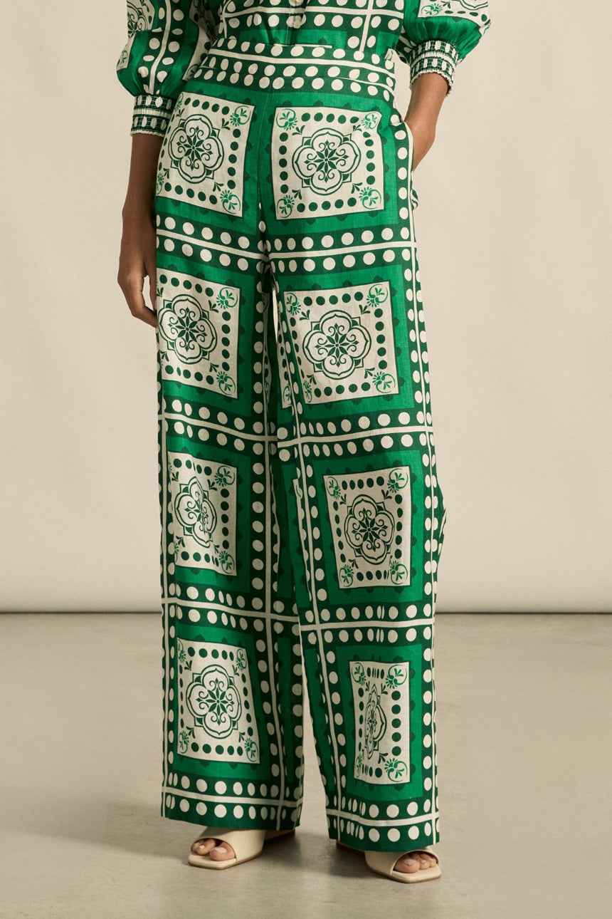 Gesture Pant Parrot Scarf