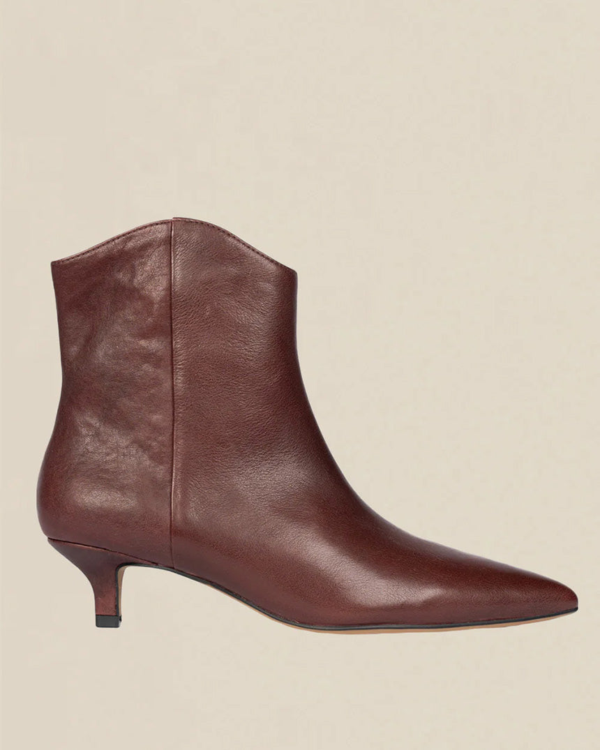 Implicit Boot Currant Leather