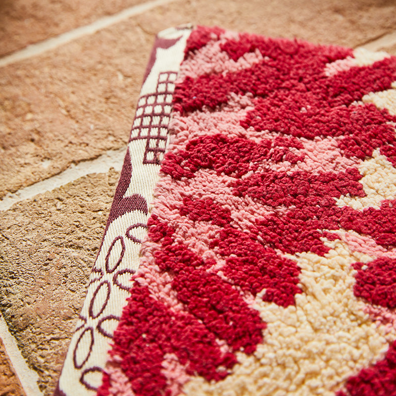Isabella Bath Mat Crimson