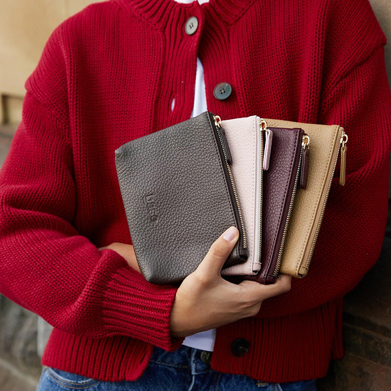 Petite Base Pouch Chalk