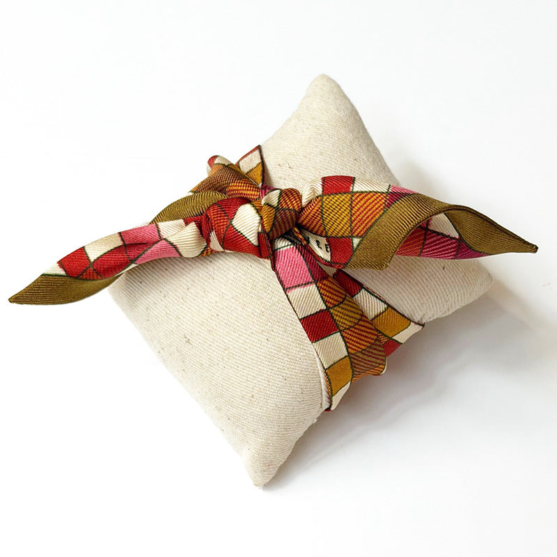 Decembre Scarf Charm with 4cm Checkerboard Silk Twill