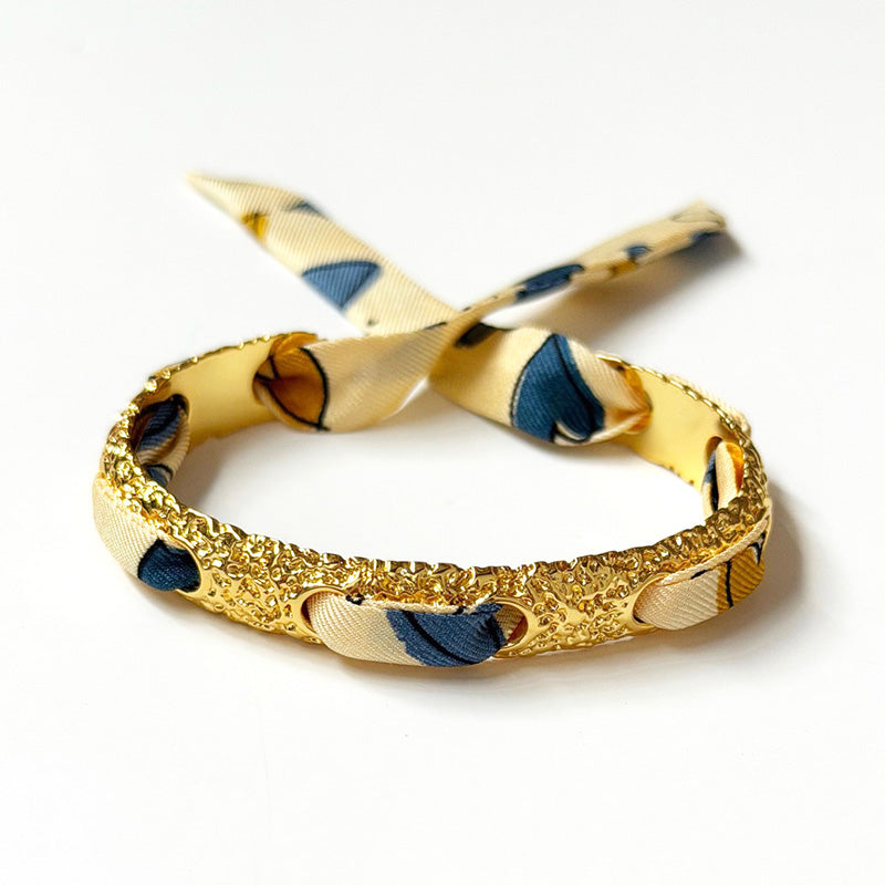 Queen Gold Bracelet with 1cm Hearts Silk Twill