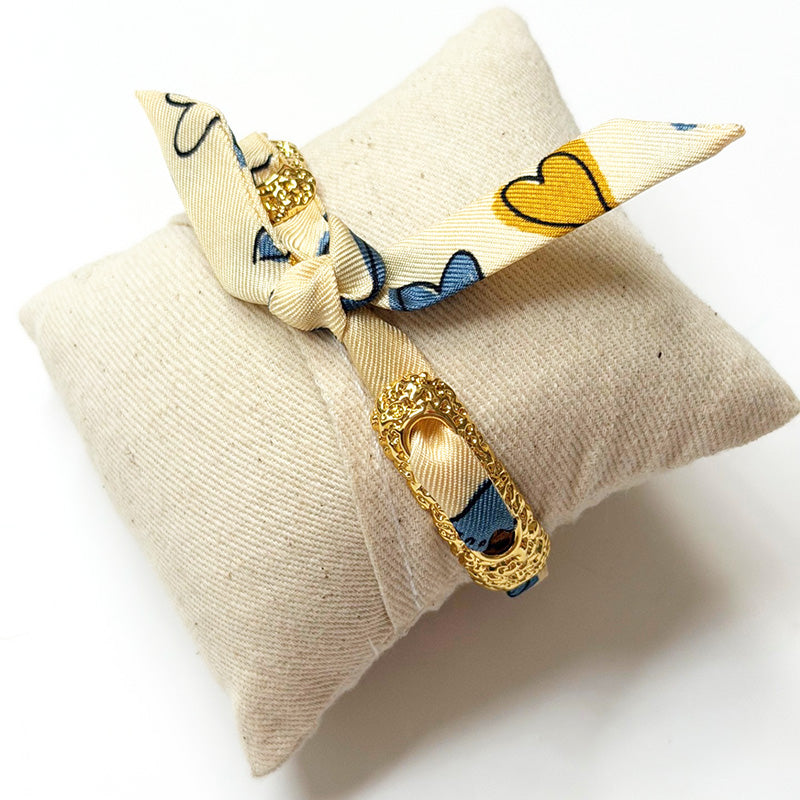Queen Gold Bracelet with 1cm Hearts Silk Twill