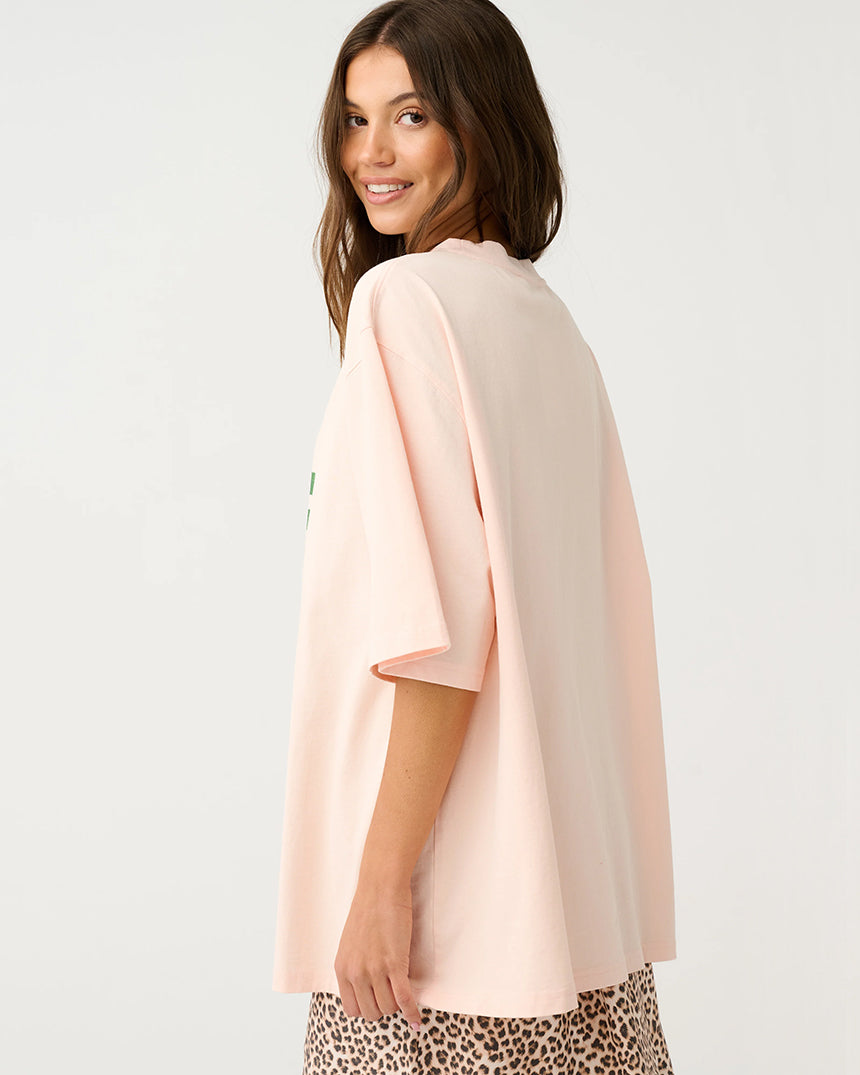 Jeanna Tee Hotel Palm