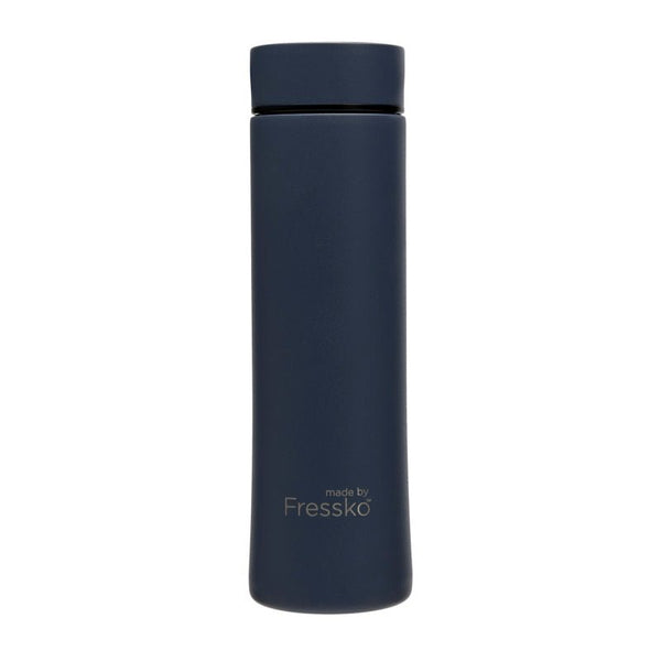 Find Move Flask Denim 660ml - FRESSKO at Bungalow Trading Co.